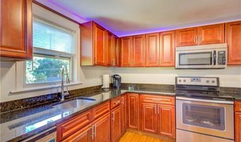3214 Post Rd, Warwick, RI 02886