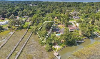 6114 Vaux Rd, Beaufort, SC 29906
