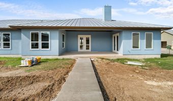 731 County Road 356, Adkins, TX 78101