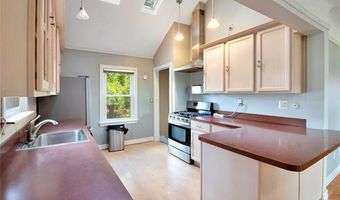 8027 Kolb Ave, Allen Park, MI 48101
