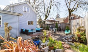 706 SW L St, Grants Pass, OR 97526