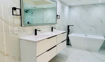 3500 Mystic Pointe Dr 1107, Aventura, FL 33180