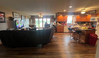 27450 SW 32nd Rd, Beatrice, NE 68319