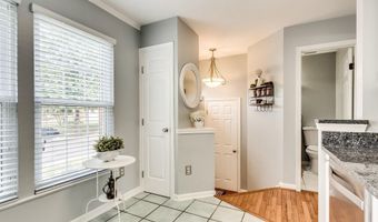 6241 ABBOTTSBURY ROW, Alexandria, VA 22315