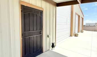 102 Doporto Ct, Carlsbad, NM 88220