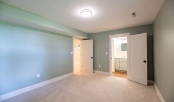 831 Brandon Cir, Aurora, OH 44202