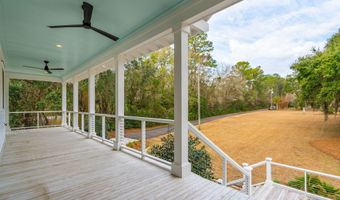 8107 Doar Rd, Awendaw, SC 29429