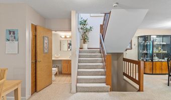 102 Captain Eames Cir 102, Ashland, MA 01721