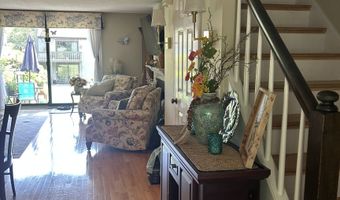 7 Harbour Vlg A, Branford, CT 06405