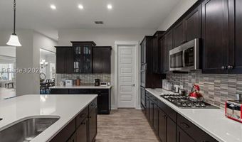 56 Carolina Oaks Ave, Bluffton, SC 29909