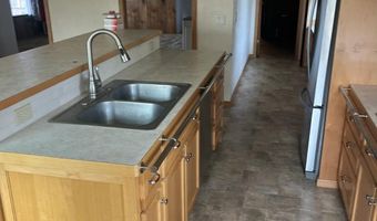 355 W WASHINGTON St, Athena, OR 97813