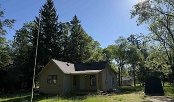224 N Elm St, Adams, WI 53910