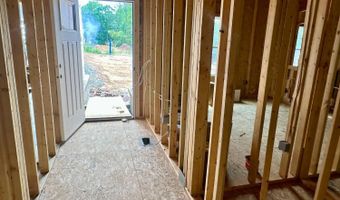 452 Somerset Dr, Appomattox, VA 24522