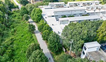 400 Village Pkwy NE 110, Atlanta, GA 30306