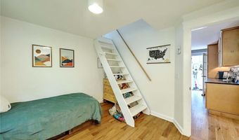 264 Sowams Rd, Barrington, RI 02806
