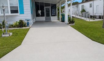 520 Seagull Dr, Barefoot Bay, FL 32976