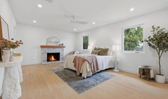 2610 Chestnut Ave, Carlsbad, CA 92010
