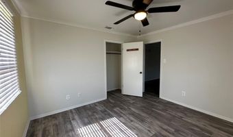 910 Chestnut St, Hico, TX 76457