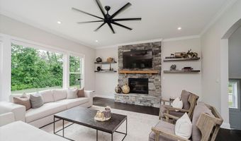 5706 Bentbrook Dr, Bargersville, IN 46106