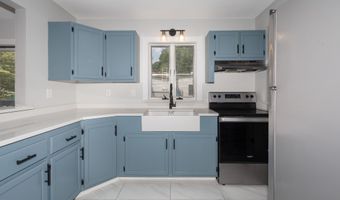12 Beach St, Bethel, CT 06801