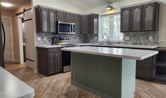 2630 Henry St, Bismarck, ND 58503