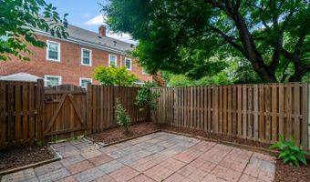 3364 S WAKEFIELD St #A, Arlington, VA 22206