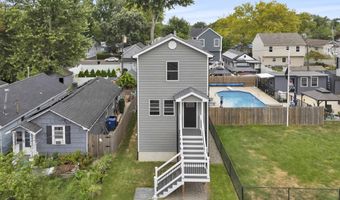 723 Monmouth Pkwy, North Middletown, NJ 07748