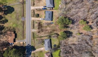 900 5th St, Benton, LA 71006