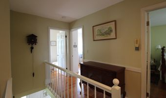 11 Tozier St, Belfast, ME 04915