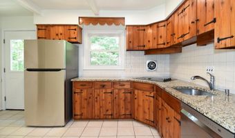 7513 SEBAGO Rd, Bethesda, MD 20817