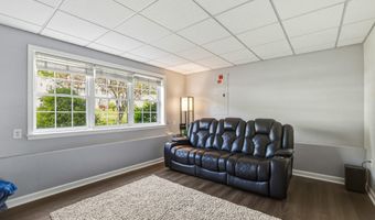 200 Sunnydale Ave, Bristol, CT 06010