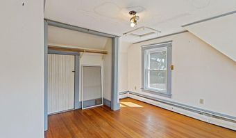 32 Murray St, Augusta, ME 04330