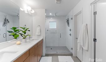 3931 Belshire Ln, Charlotte, NC 28205
