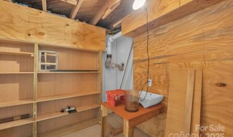 4257 Acorn St, Charlotte, NC 28205