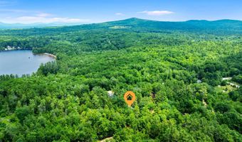 70 Meredith Ln, Barnstead, NH 03225