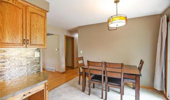1821 4th Ave NE, Austin, MN 55912
