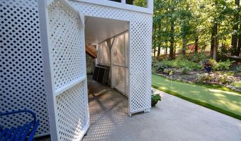 5344 Chaversham Ln, Peachtree Corners, GA 30092