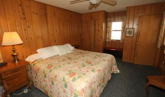 162 Pillsbury Pt, Arnolds Park, IA 51331