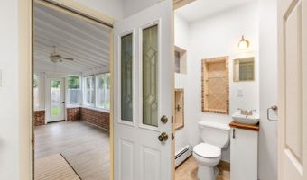 96 Comly Rd, Bayonne, NJ 07035