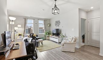 181 E REED Ave 304, Alexandria, VA 22305