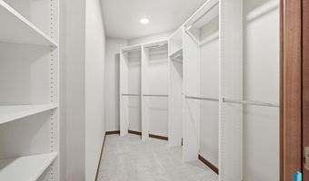 2820 E Hazelnut St, Brandon, SD 57005