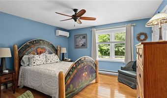 37 Niblick Cir, Coventry, RI 02816