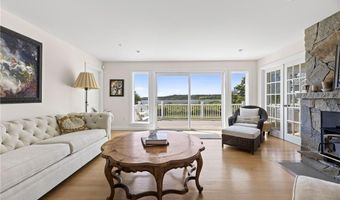 38 Pierce Ave, Jamestown, RI 02835