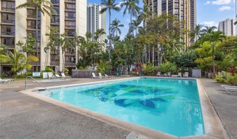 300 Wai Nani Way Ii/716, Honolulu, HI 96815