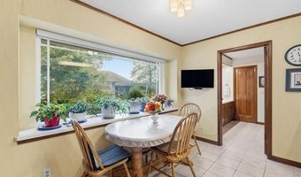 633 Cherry Ln, Bartlesville, OK 74003