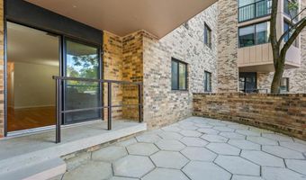 5904 MOUNT EAGLE Dr 105, Alexandria, VA 22303