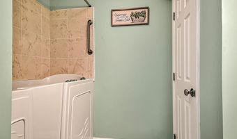 245 NW Leonard St, Abingdon, VA 24210