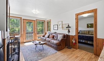 54444 MCKENZIE RIVER Dr, Blue River, OR 97413