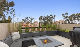 1963 Swallow Ln, Carlsbad, CA 92009
