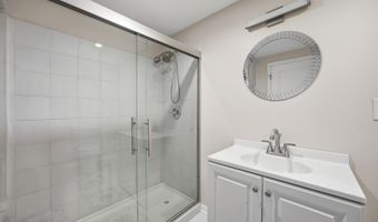 23 Brixton Ct, Algonquin, IL 60102